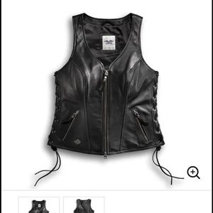 New with tags ladies Harley Davidson leather vest
￼size Small